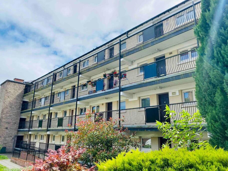 גלאזגו Chic Flat With Balcony Close To Merchant City מראה חיצוני תמונה